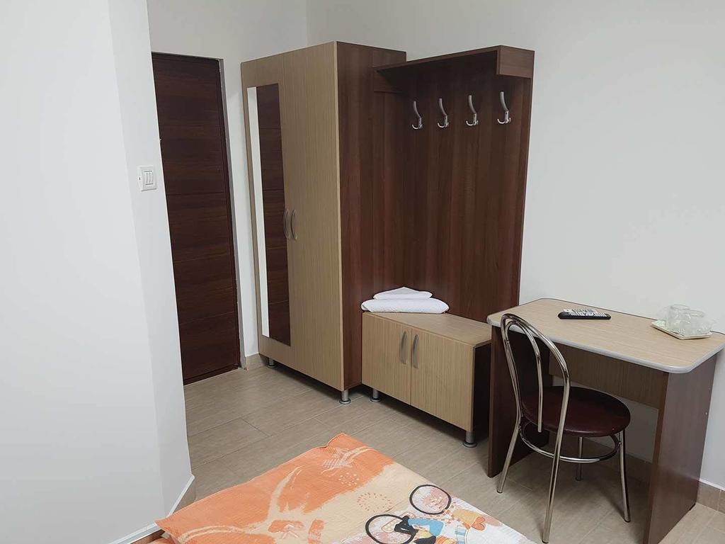 Hotel Onalisa à Arad Extérieur photo