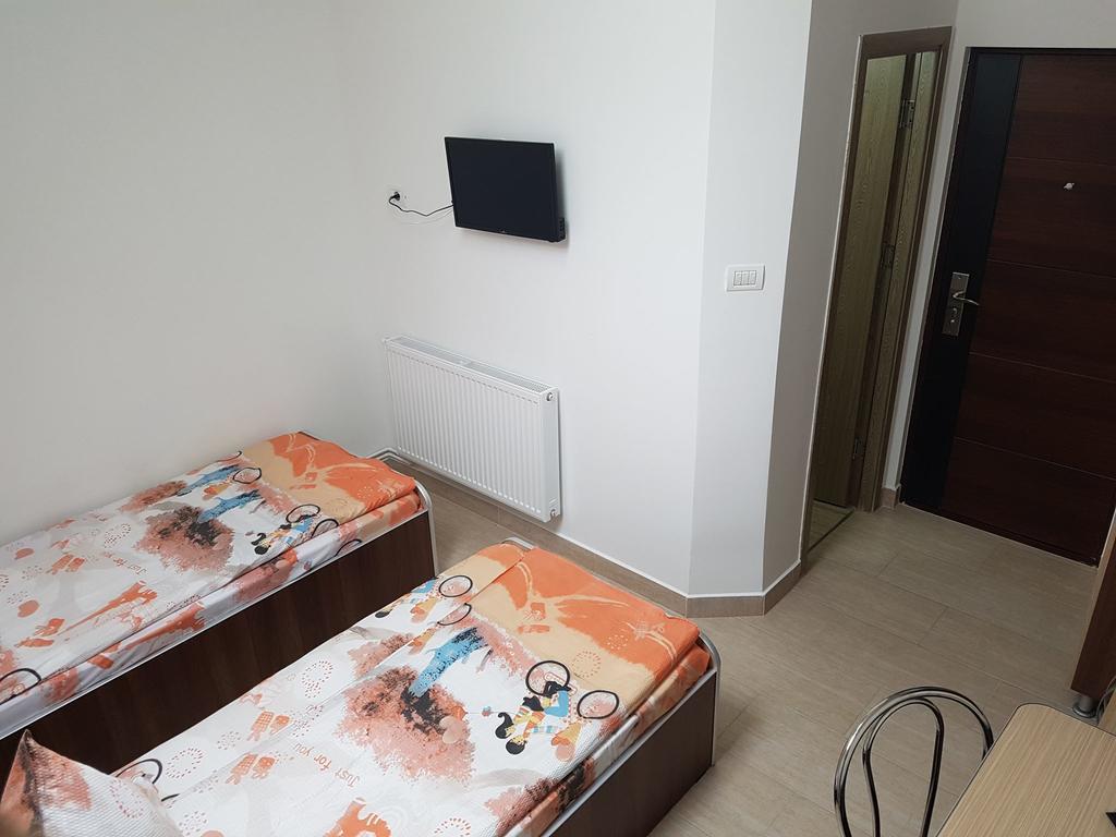 Hotel Onalisa à Arad Extérieur photo